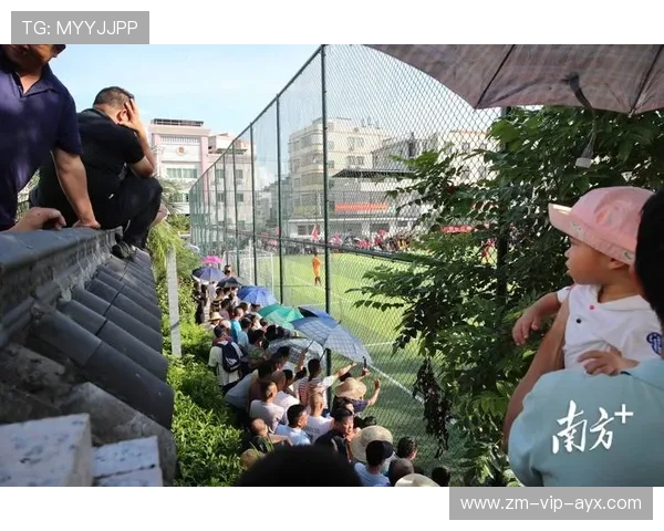 主场训练门口挤满媒体，重大事件即将公布？