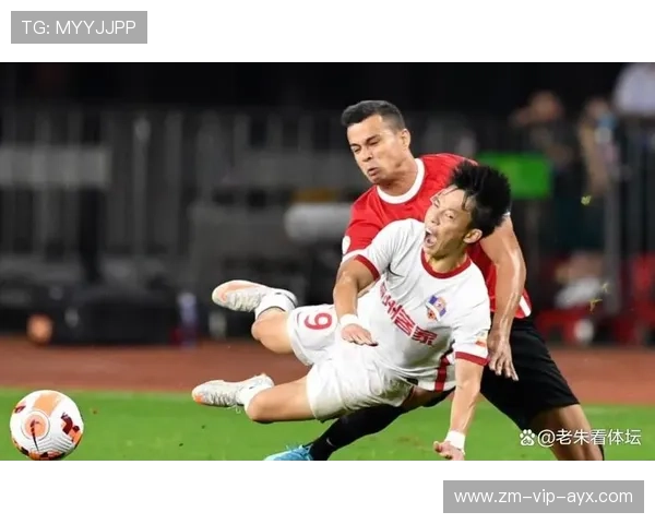 成都蓉城在关键时刻的长传产生巨大威胁